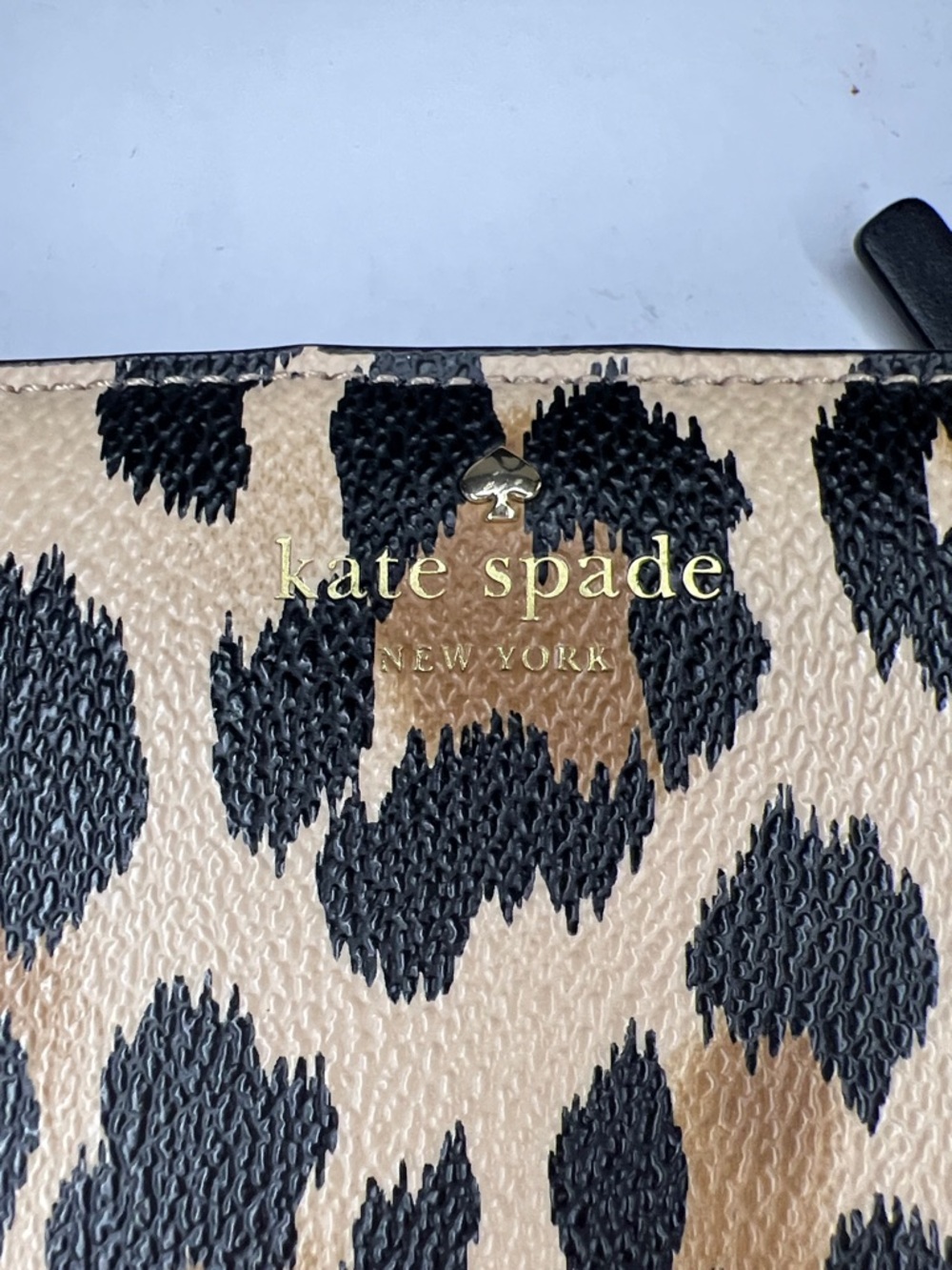 kate spade Schylur Wallet Cheetah Print Bifold wallet . - Picture 7 of 9